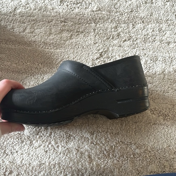 BUNDLE Women’s 2 Pack Dansko Black Clogs Size 40 - Picture 10 of 12